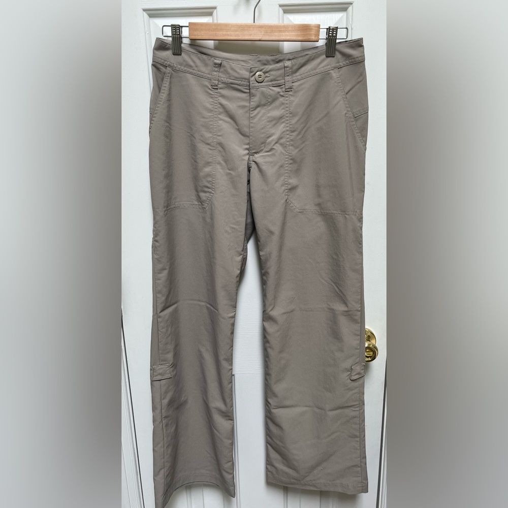 Patagonia Convertible lightweight  Pants - Women’s 6